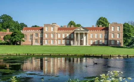 Festival Place Modern Town Center Apt