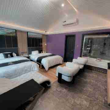 IYI LUXURY INN Rooms