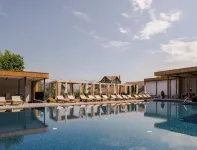 Dilijani Tun Hotel & Restaurant - Pools