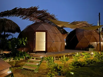 Almare Zonte - BeachFront Glamping Hotel