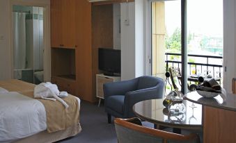 Chrielka Hotel