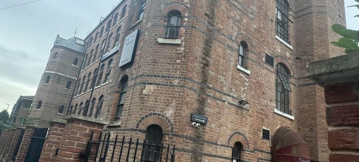 1 Bed Flat - Sleeps 2 - Parking - Balcony - Wifi Hotels in Nottingham