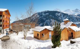 Reka-Feriendorf Disentis