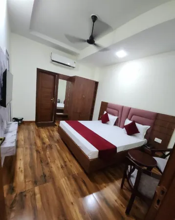 Motel Dwarika Отели рядом с достопримечательностью «Posham Pa play zone»