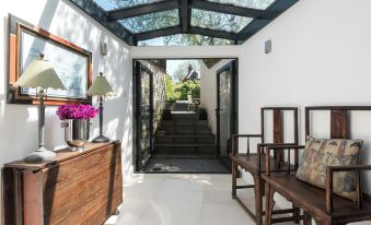 Kennington Road by Onefinestay