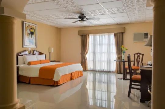 Hotel Royal Palace Hotel berhampiran Catedral Metropolitana de Santiago de Guatemala