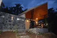 Muthu Nila Hotels in Kamburugamuwa