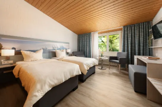 Zur Rennbahn Hotels in der Nähe von Hoopte