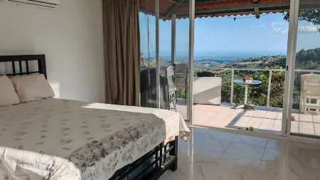 Cabañas Laguna Bella Отели в г. Сан Карлос