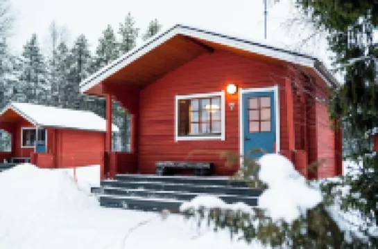 Peurasuvanto Mökit & Camping Hotel di 