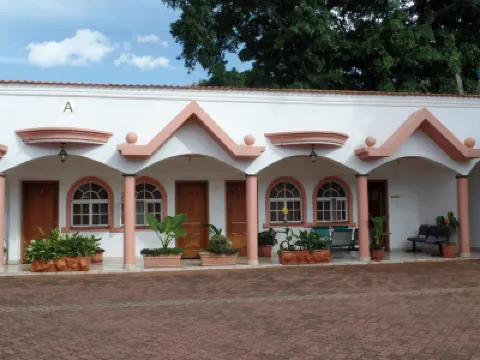Villa Leone Boutique Hotel Hotels near Runda