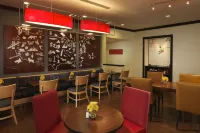 TownePlace Suites Houston North/Shenandoah - Breakfast