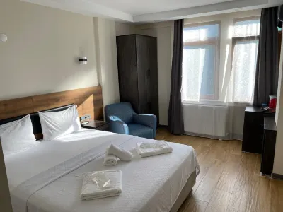 Deta Port Hotel Hotel di Pasabayir Mahallesi