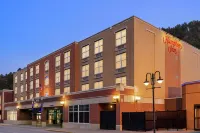 Hampton Inn Deadwood at Tin Lizzie Gaming Resort Hotels in Deadwood