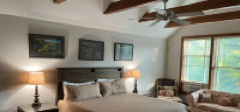 Spacious family home on the banks of the Little Red River in Heber Springs AR.