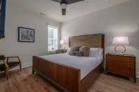 Fabulous Flat in Downtown Trussville Hotels near Cato Fashions