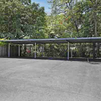 市内に近い簡単な地下室ユニット 4 Hotel Exterior