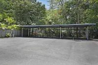 Ground Floor Easy Unit Close to City 4