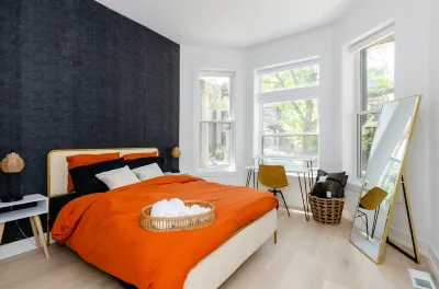 Bronzeville Manor walking distance to hospitals Hotels in 