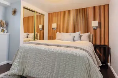 Victorian Retreat 2Bed/1Bath, Parking, Game Room Hotel in zona Chabot Space & Science Center