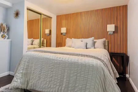 Victorian Retreat 2Bed/1Bath, Parking, Game Room Отели рядом с достопримечательностью «Чилдренс Фэриленд»