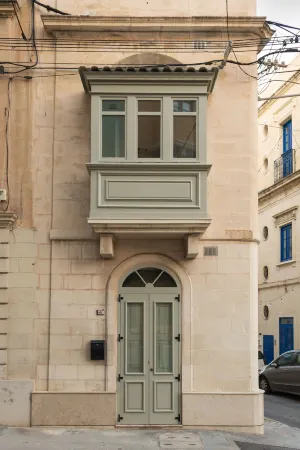 Marea Central Apartments Отели рядом с достопримечательностью «Preluna Beach Club»