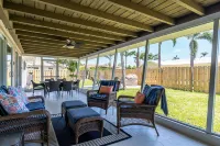 5027 Fairfield Dr - Paradise Palms 3 Bedroom Home by RedAwning - Homestays