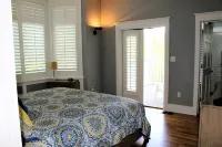 5 BR, 5 BA in Seaside, quick walk to the private beach access or main pool Các khách sạn gần Beach Ready Spa
