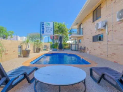 Emerald Central Palms Motel Hotels in Emerald