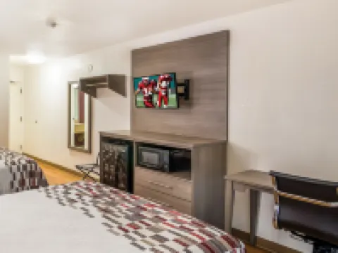 Red Roof Inn Rochester - Airport Hotels in Gates