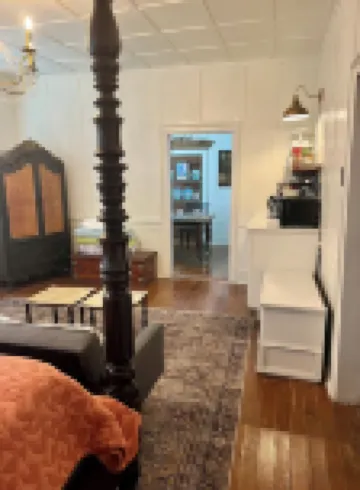 Rivertown Retreat Dufour HouseSleeps 4