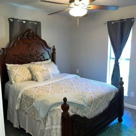 Charming Downtown Home on 5th street