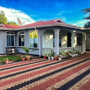 Nyota Safari Lodge Moshi