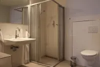 Vacation apartment / hiking / sightseeing Hotels in Nickenich