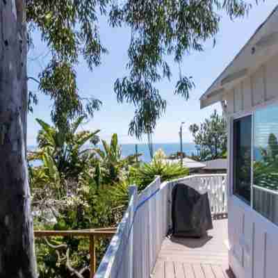 Sea View Laguna Cottage, Walk to Beach & Village, Fully-Equipped! Others