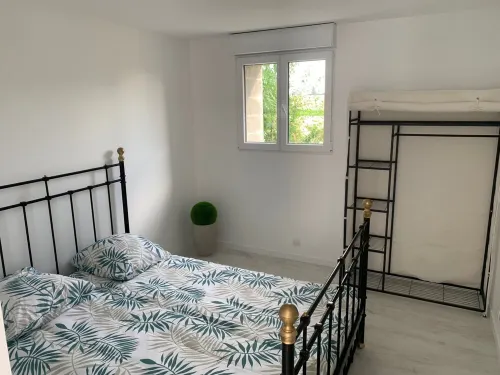 PORT-DES-BARQUES Hotels in Port-Des-Barques