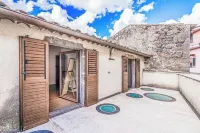 Casa de Vila Bastante Renovada, com Terraço e Dois Banheiros Hotel a Provincia di Oristano