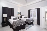 THE SUN SEEKER VILLA 6 Bedrooms, fully staffed with butler & private chef.