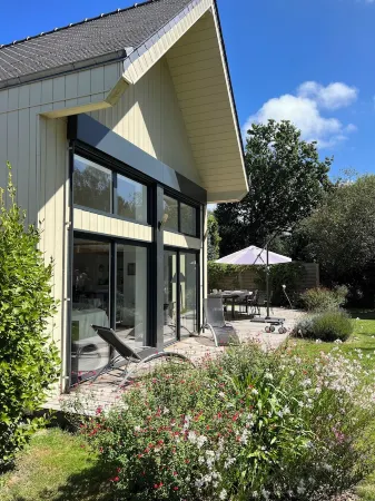 Logeo Eco-Villa.  Presqu'île de Rhuys - Gulf of Morbihan Отели рядом с достопримечательностью «Gulf of Morbihan»