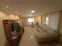 5 BEDROOM HOUSE WITH POOL