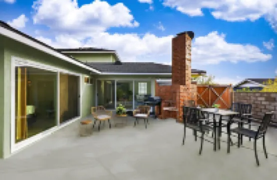 Pool Villa 4B3B - Double Master Suites - 2 FREE parking - BBQ/ Hockey/ Yard