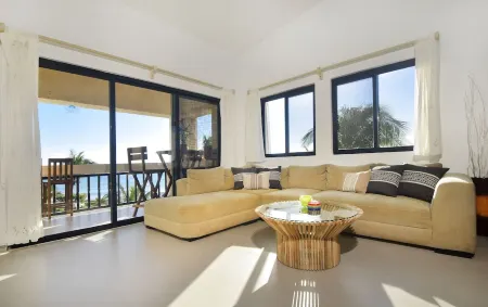 View House- Best Rate on the Top Floor