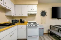 Stunning & Stylish Downtown Studio - Highland Park