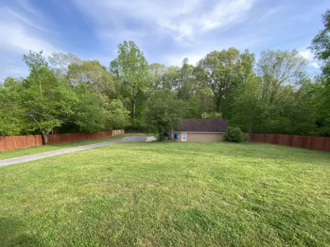 Cozy 7 Bed Home 30min from City sleeps 10 ppl