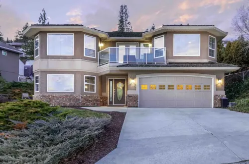 Wine Trail Full Suite with Private Entrance, Patio and Views! Hotels in West Kelowna