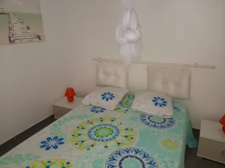 APARTMENT NEW TYPE F3 Отели в г. Ривьер-Сале