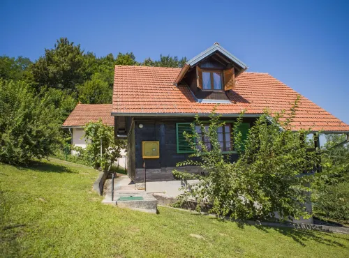 Holiday Home Mila - parking