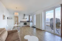 Lake View, Luxury Apartment in Someraro, Stresa - SOUTH Apartment
