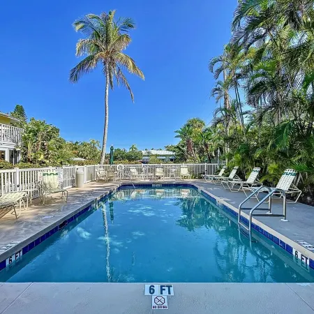 Wonderful Canal Front Condo! See Manatees Right From Your Doorstep!Cabana #10