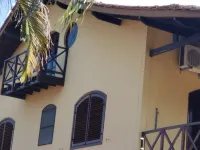 Luxurious 2 story home, terrace overlooking the sea. Hotels in Praia da Enseada